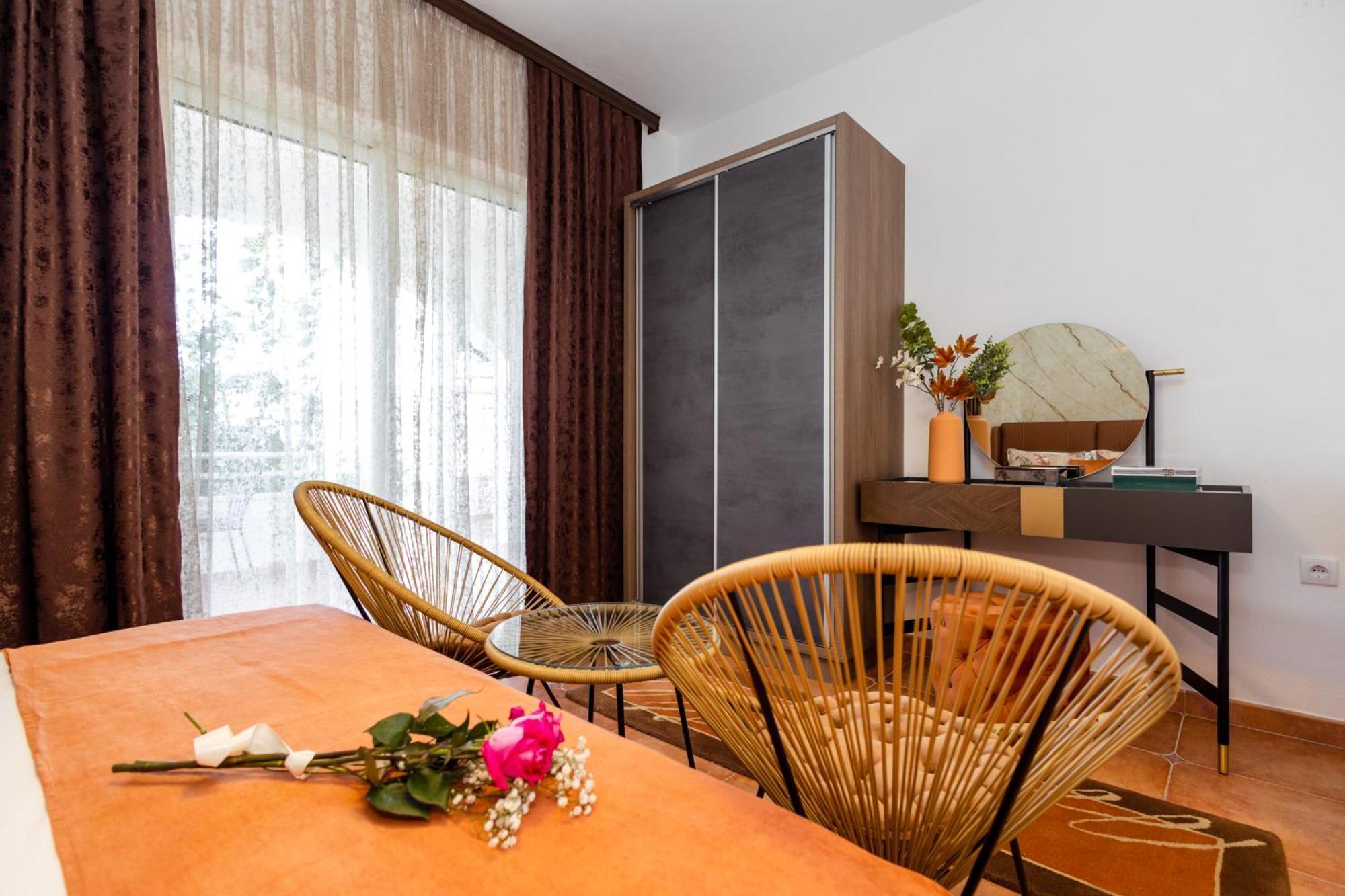 Apartments Gucci Улцинь Экстерьер фото